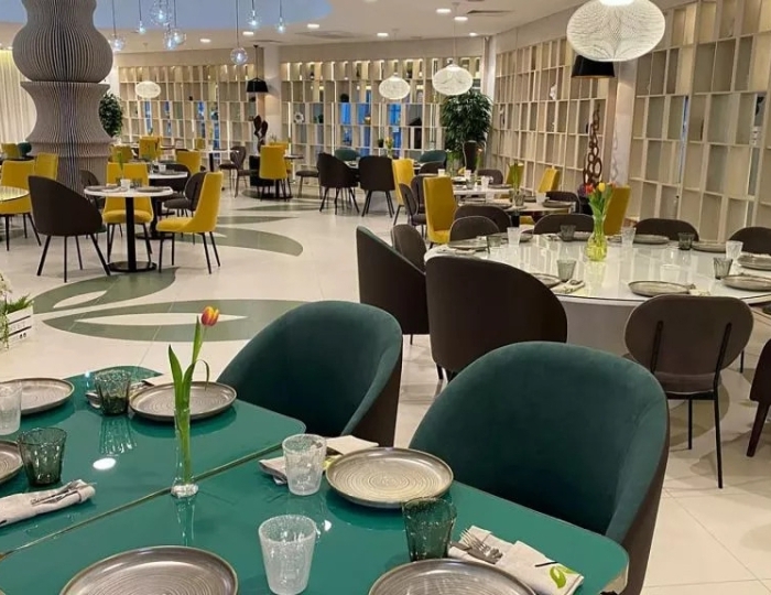 Ресторан «GALERY LES OLÉ» - Отель LES Art Resort / Лес Арт Резорт