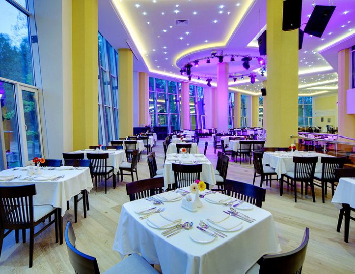 Ресторан шведской линии «PODIUM» - Отель LES Art Resort / Лес Арт Резорт