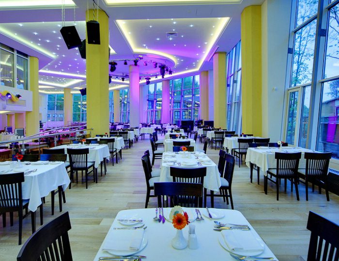 Ресторан шведской линии «PODIUM» - Отель LES Art Resort / Лес Арт Резорт