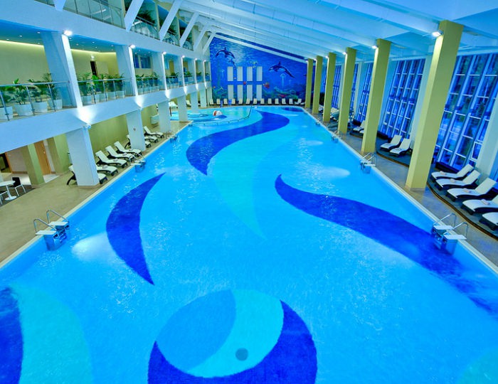 Крытый бассейн - Отель LES Art Resort / Лес Арт Резорт