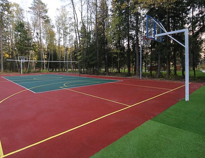 Баскетбольное и волейбольное поле - Отель LES Art Resort / Лес Арт Резорт