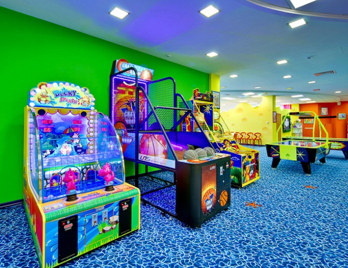 Игровые автоматы - Отель LES Art Resort / Лес Арт Резорт